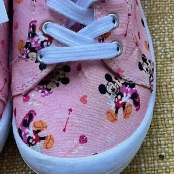 NEW Disney Minnie Mouse Pink Sneakers Slip On Shoes Girls Sz 2 NWT - Picture 6 of 11